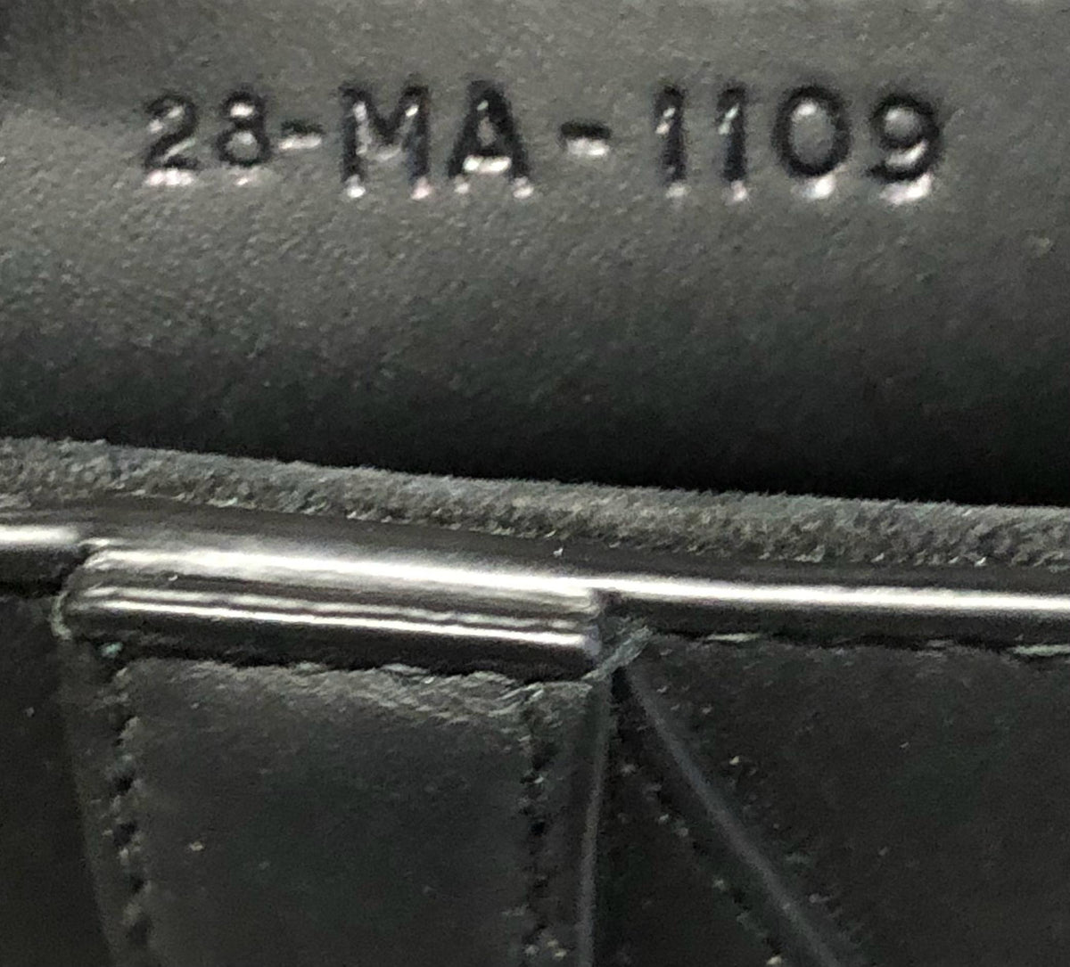 Ultra Matte Saddle Handbag Leather Medium