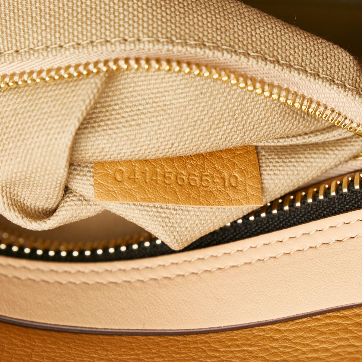 Chloe Leather Handbag (SHG-25194)