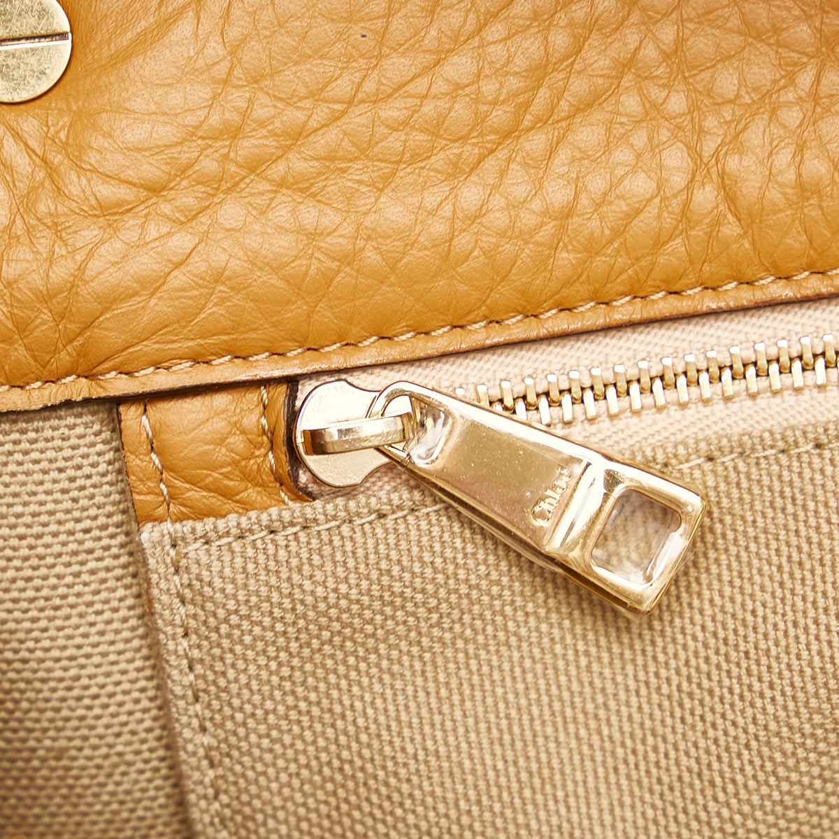 Chloe Leather Handbag (SHG-25194)
