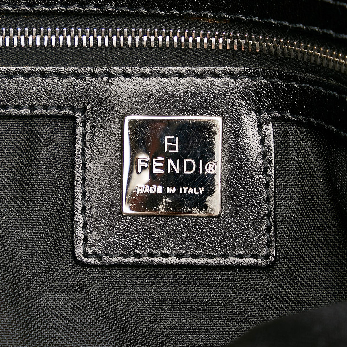 Fendi Nylon Shoulder Bag (SHG-27280)